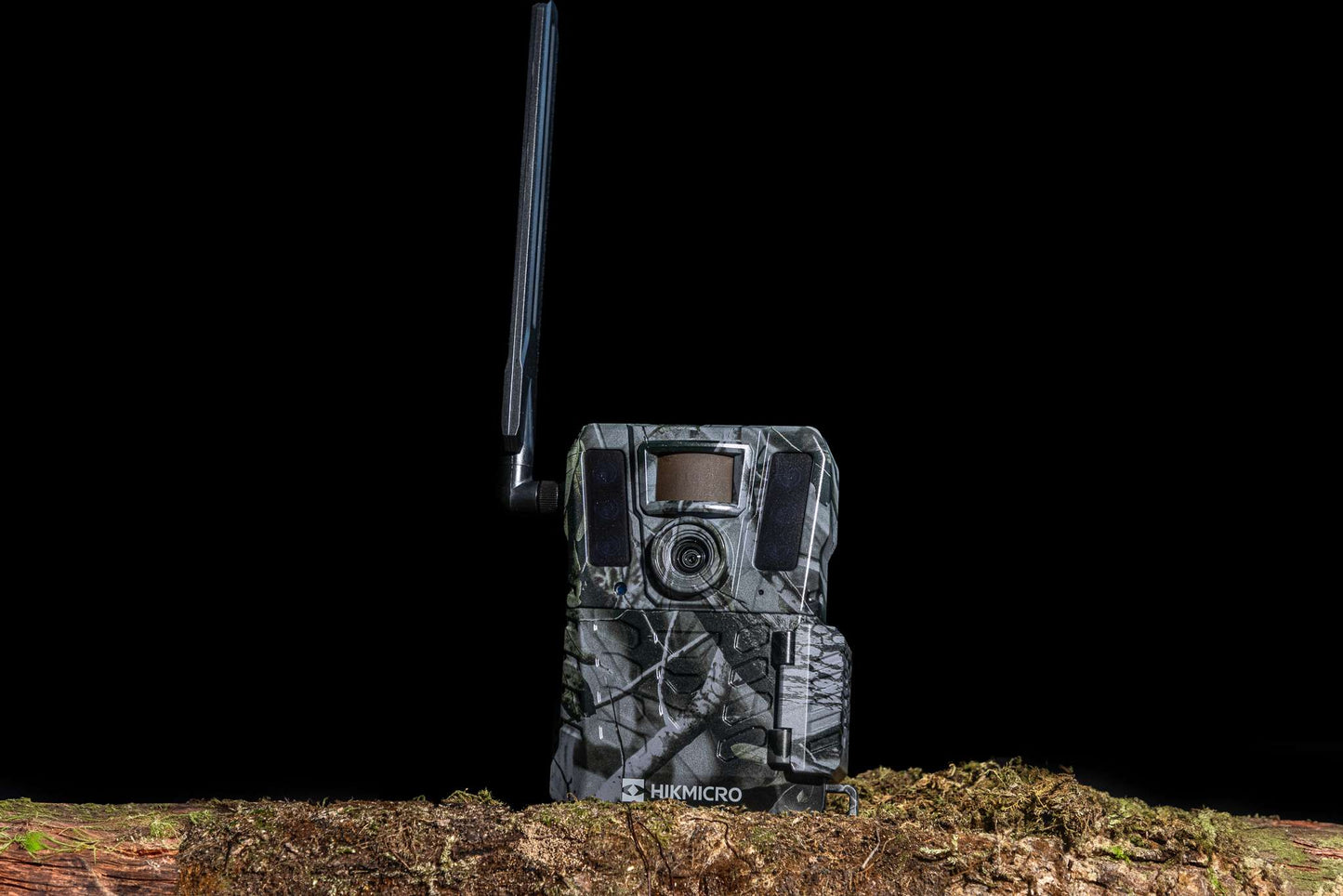 HikMicro M15 Wildlife Camera 4G Enabled Trail Camera
