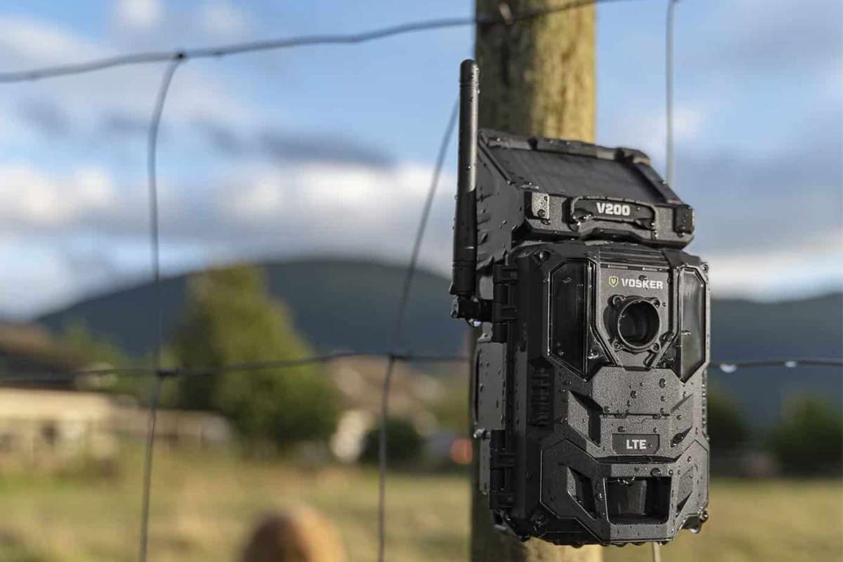 Vosker V200-INTL LTE Solar Cellular Camera